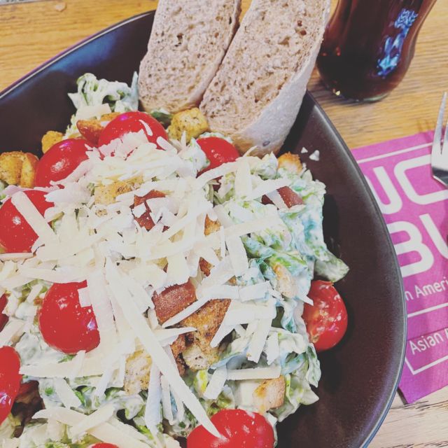Ceasar Salad. 🥗🙌🏼😌 #EndlichWiederWoBu #WoBu #Bielefeld #Liebefeld #Salat